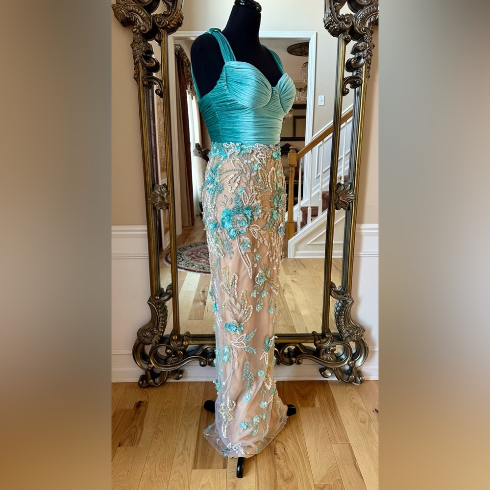 Crystal Beaded Formal Sweetheart Neckline Custom Gown Beige Turquoise Size 4 - Picture 3 of 16